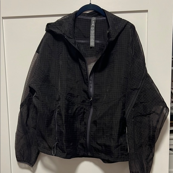 Lululemon NWT Team Canada Translucent Hooded Jacket Paris Olympics 2024 - Picture 7 of 13